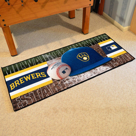 MLB - Milwaukee Brewers Baseball Runner