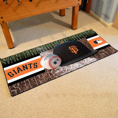 MLB - San Francisco Giants Baseball Runner