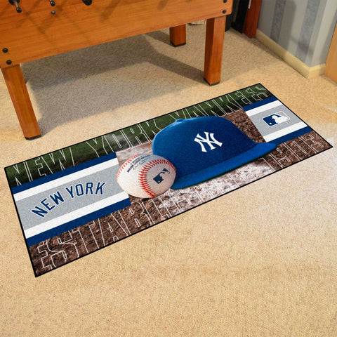 MLB - New York Yankees Baseball Runner