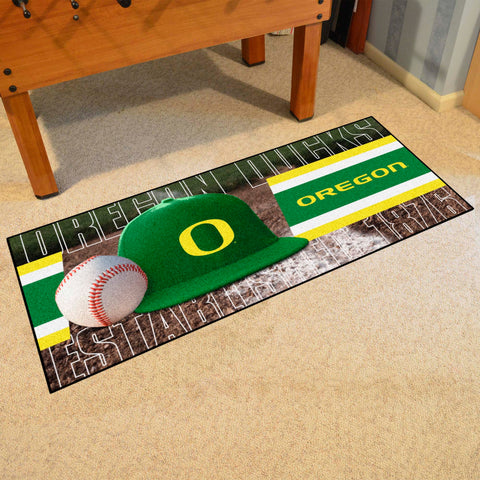 University of Oregon Baseball Runner